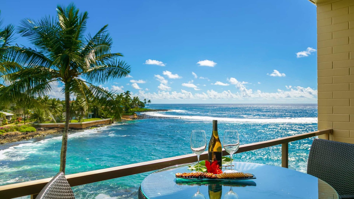 Poipu Condo | Oceanfront Remodeled Luxury Penthouse/Cooling Trades & A/C/LIGHT & BRIGHT