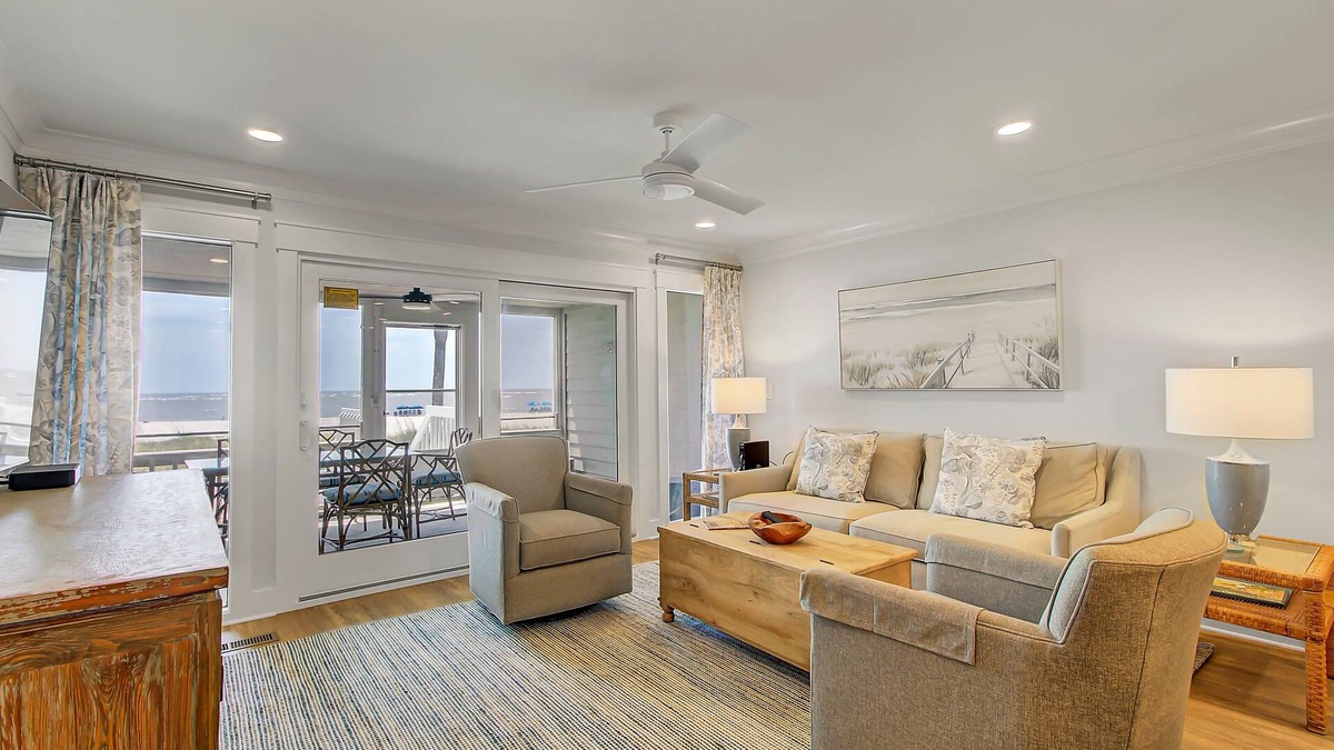 Pelican Bay House | Oceanfront, Renovated w/screened porch & community pool - 33 Beach Club