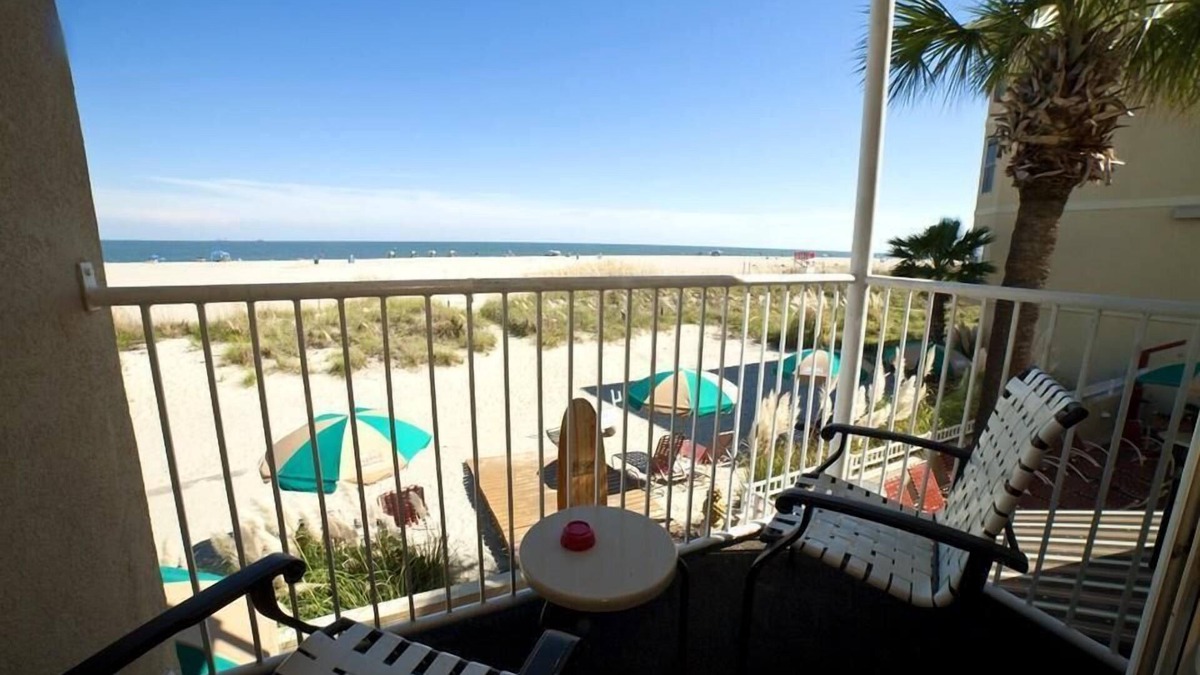 Tybee Island Hotel | Oceanfront Room w/Private Balcony, WiFi, and Incredible Water Views