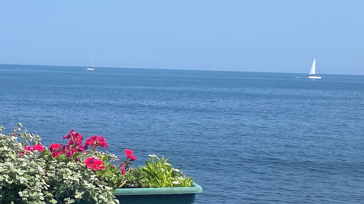 Point Judith House | Oceanfront Seaside Cottage on the Point Judith Peninsula in Narragansett