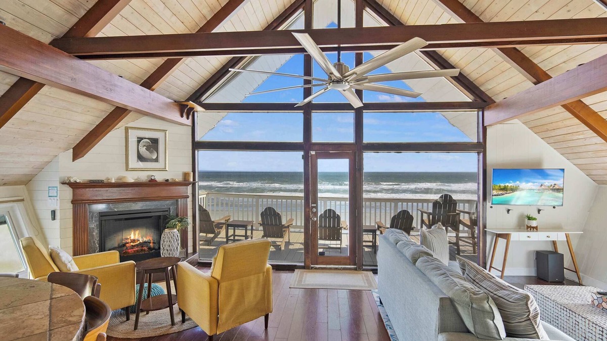 Vilano Beach House | Oceanfront Serenity Under the Sea, Tiki Bar, BBQ