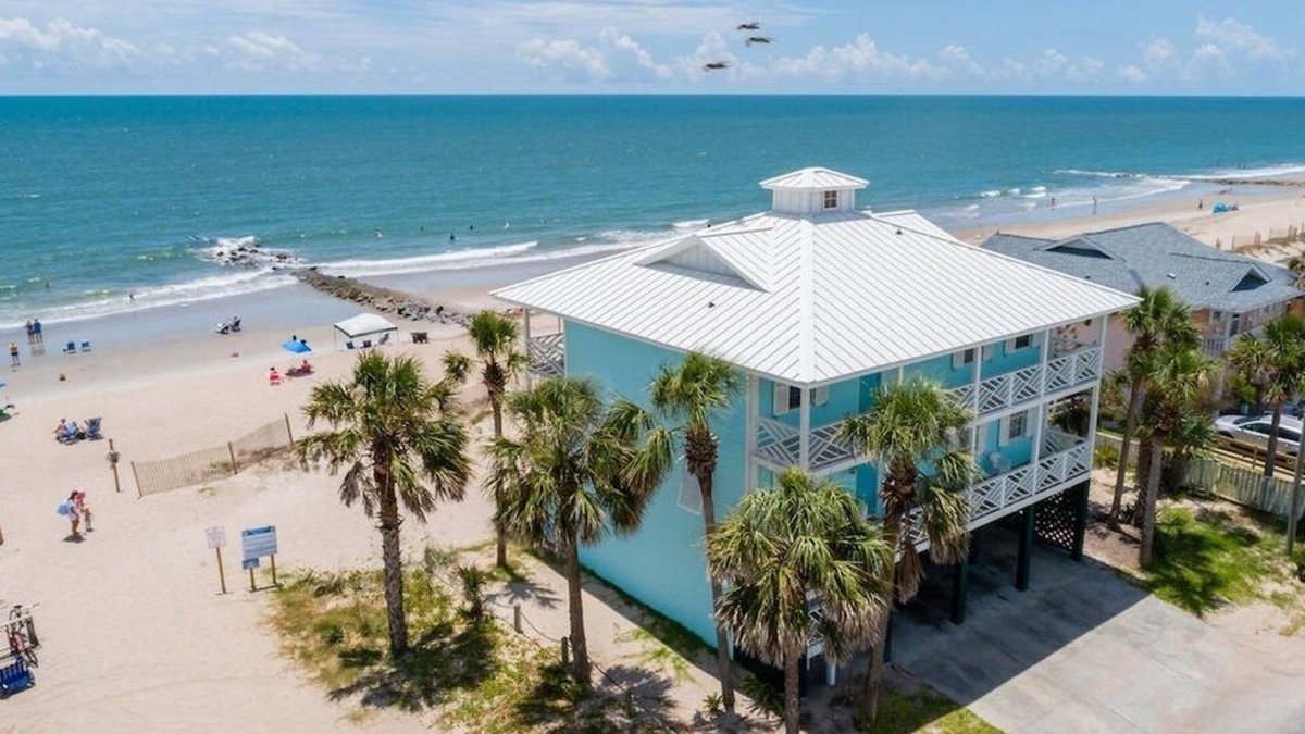 Edisto Island House | Oceanfront Showplace - Island Manor