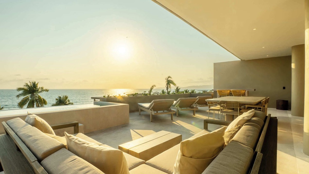 Barra de Potosi Condo | Oceanfront Sunsets and Private Pool in Playa Blanca