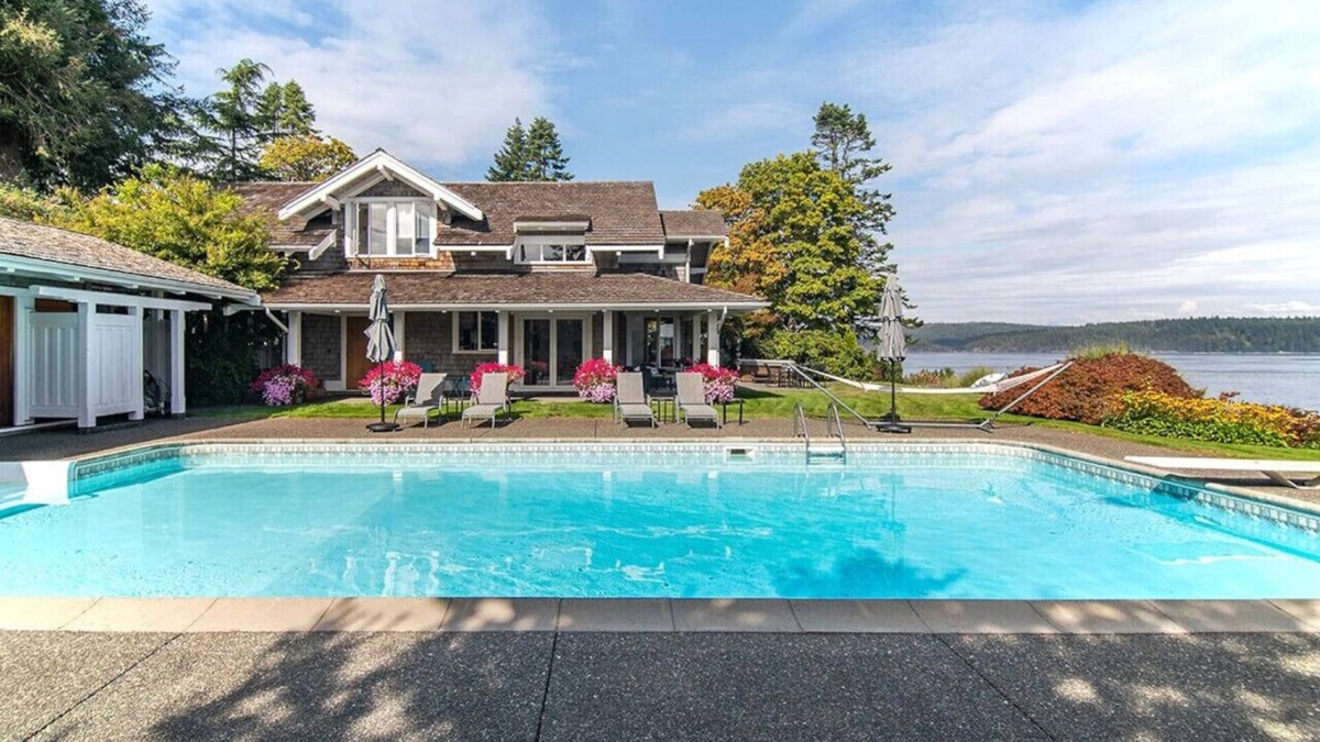Campbell River House | Oceanfront TimberFrame Home | Pool, HotTub & Views