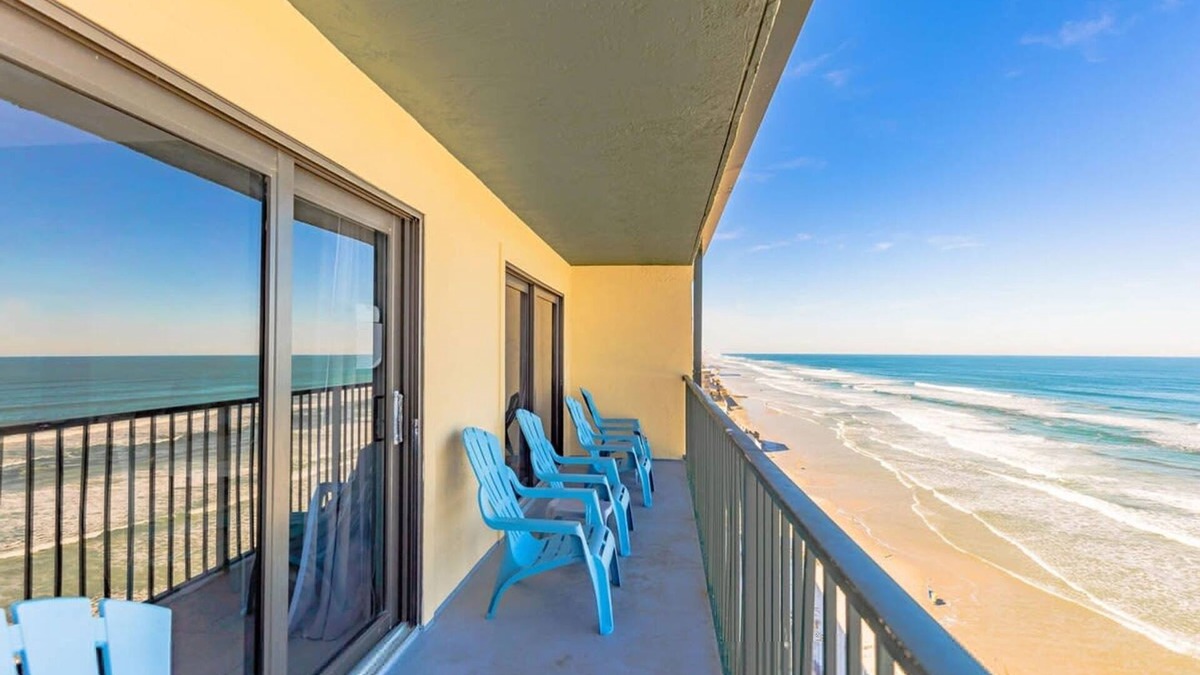 Daytona Beach Shores Apartment | Oceanfront Penthouse Pool Hot Tub Beach Access