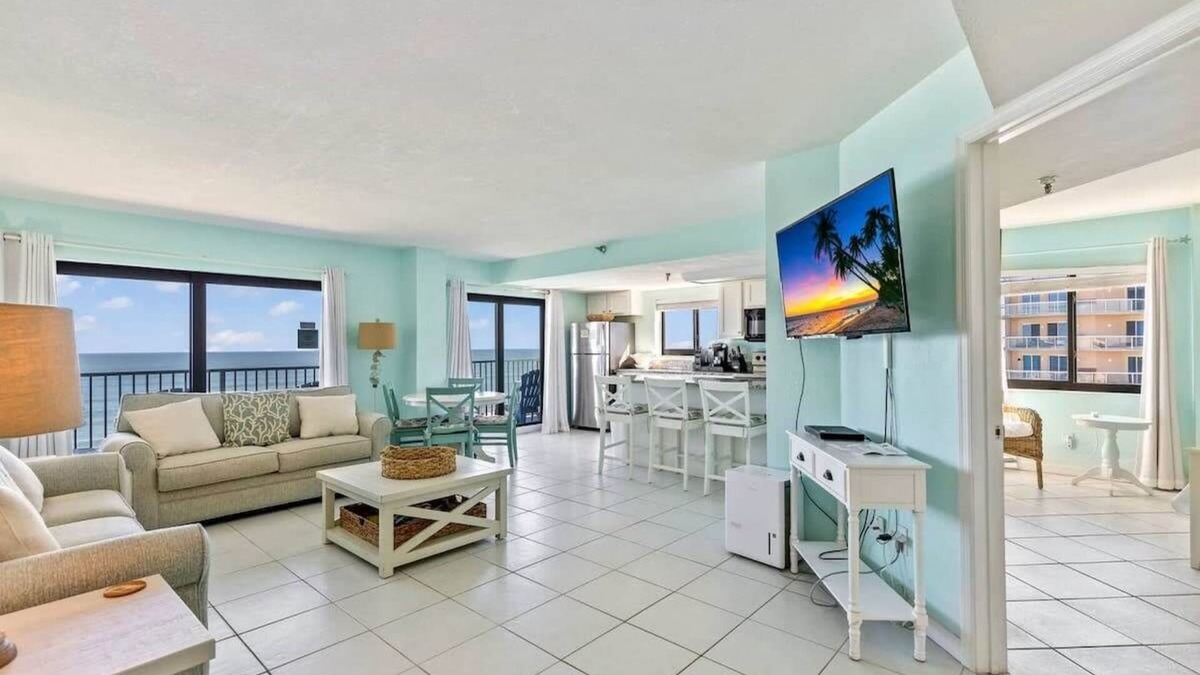 Daytona Beach Shores Apartment | Oceanfront Penthouse! Pool, Hot Tub, Beach Access