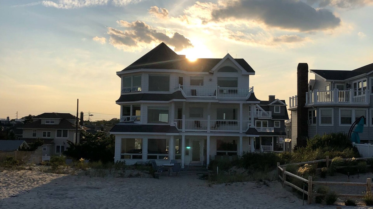 Bay Head House | Oceanfront 8 bedroom - great views! Tons of space!
