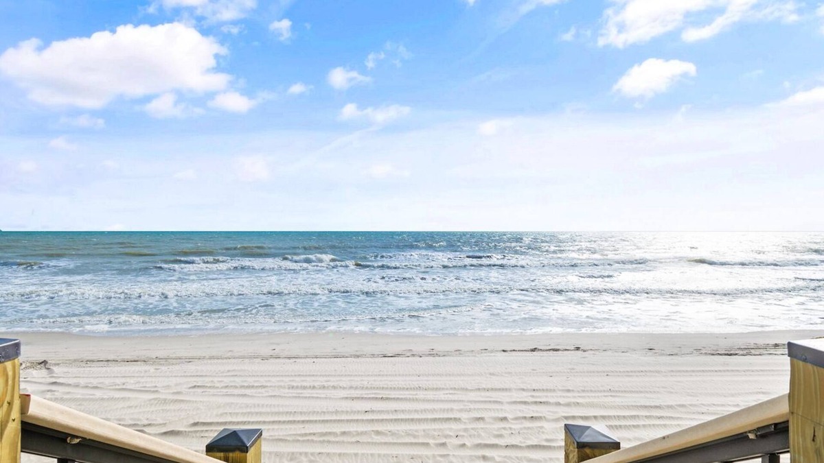 Garden City Condo | Oceanfront Vacation at Garden City Beach NO ELEVATORS