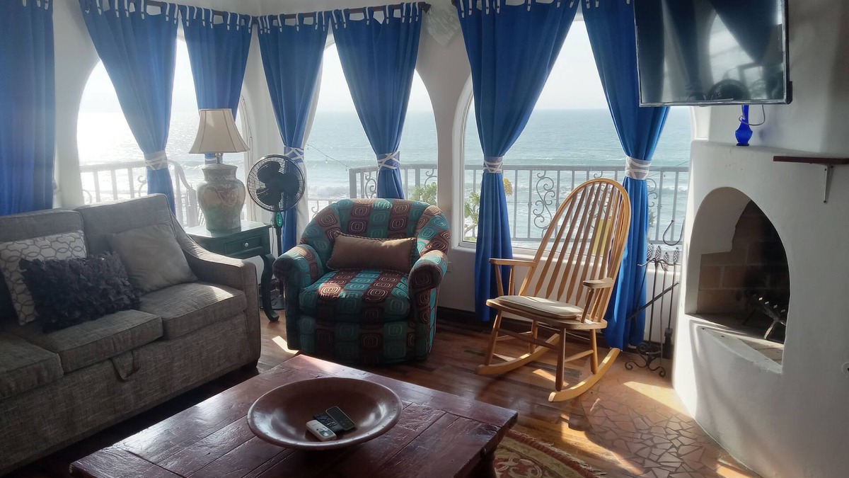 Primo Tapia Villa | Oceanfront Villa - king beds, smart tv's, fireplace, pool, jacuzzi, beach & bbq
