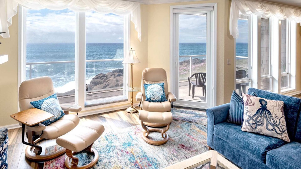 Depoe Bay Condo | Oceanfront, Whale Watching, Pool - Whale Watch