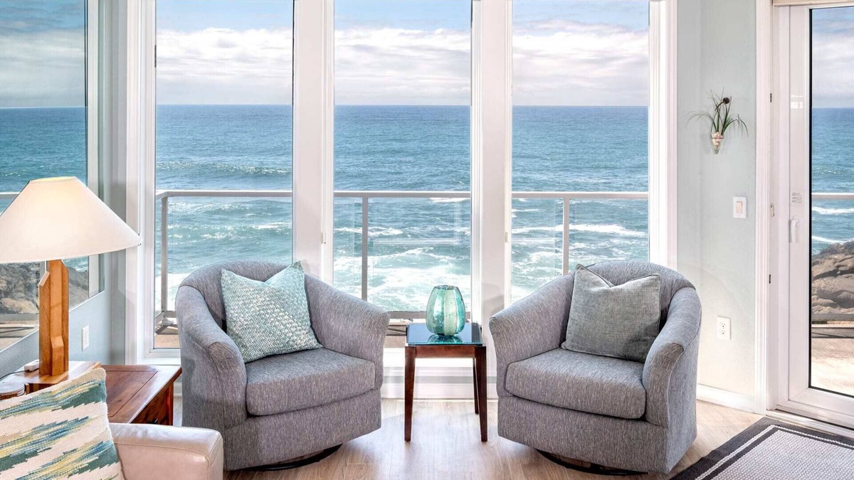 Depoe Bay Condo | Oceanfront, Whale Watching, Pool | Whalers View