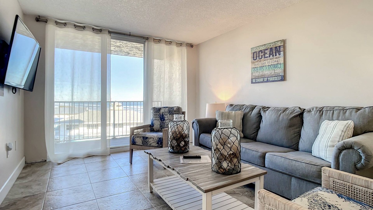 Horton Shores Condo | Oceanfront with Beach, Pool, BBQ & Steps to Flagler Ave