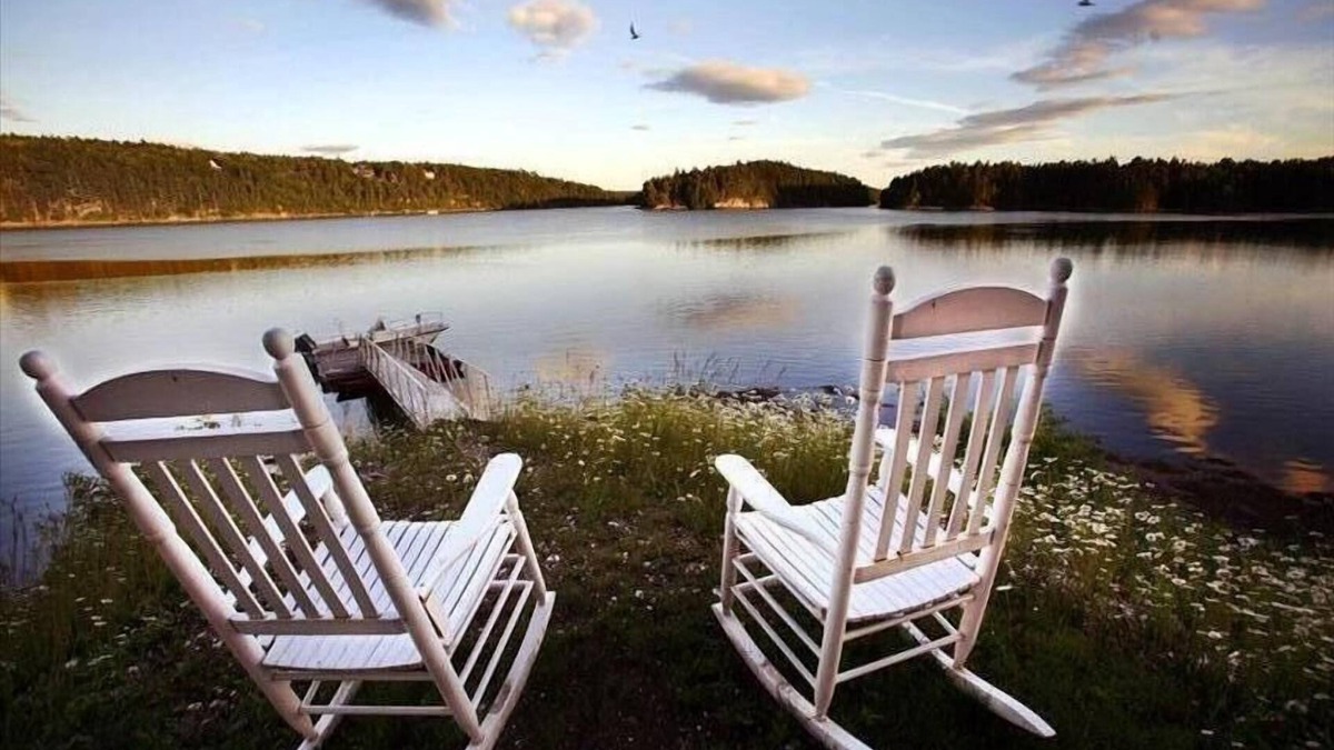 West Bath Apartment | OCEANFRONT WITH DOCK - nBRUNSWICK, BATH, MIDCOAST REGION nDog friendly