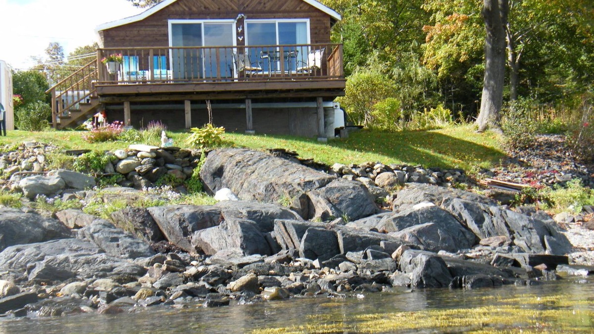 Owls Head Cottage | Oceanfront with Spectacular Views of Penobscot Bay