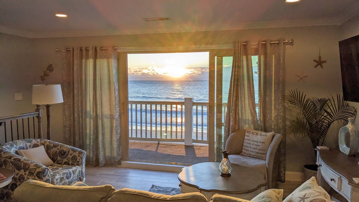 Surfside Beach House | Oceanfront with breathtaking views. Big dog friendly!