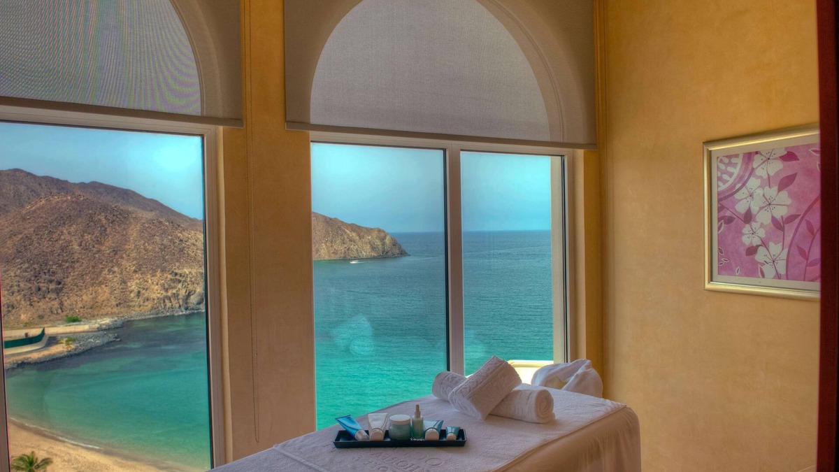 Khor Fakkan Hotel | Oceanic Khorfakkan Resort And Spa
