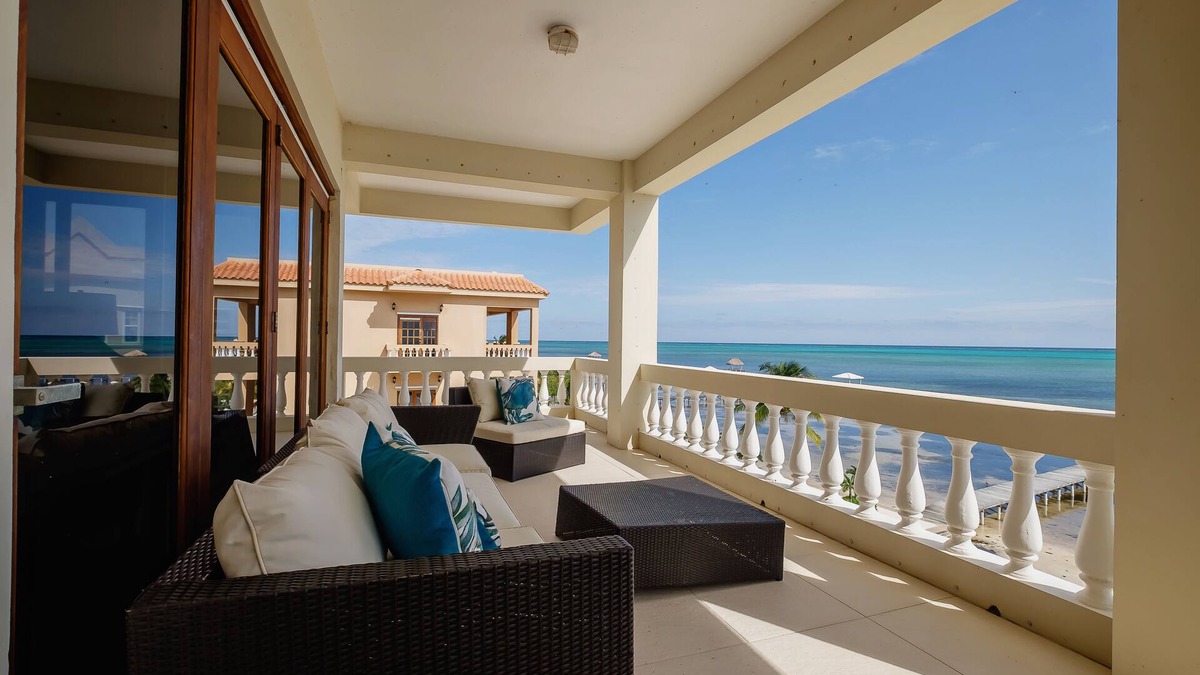 Boca Ciega Condo | Ocean’s Edge 4A – Fourth-Floor Beachfront Condo with Sweeping Caribbean Views