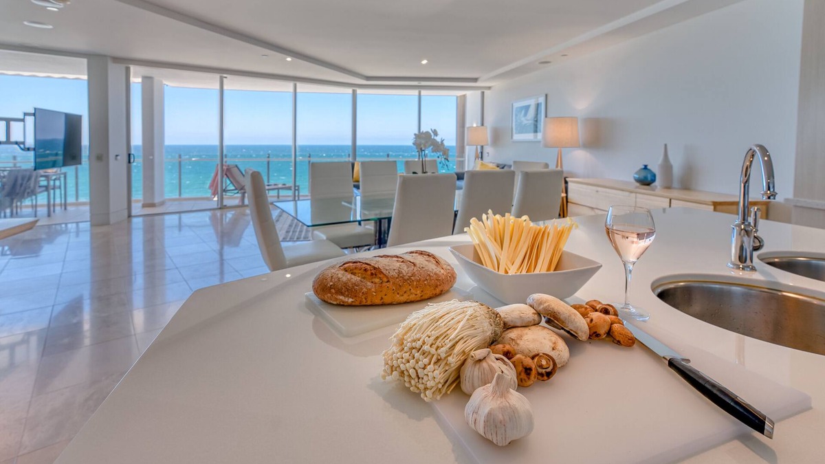 Mooloolaba Apartment | Oceans Mooloolaba