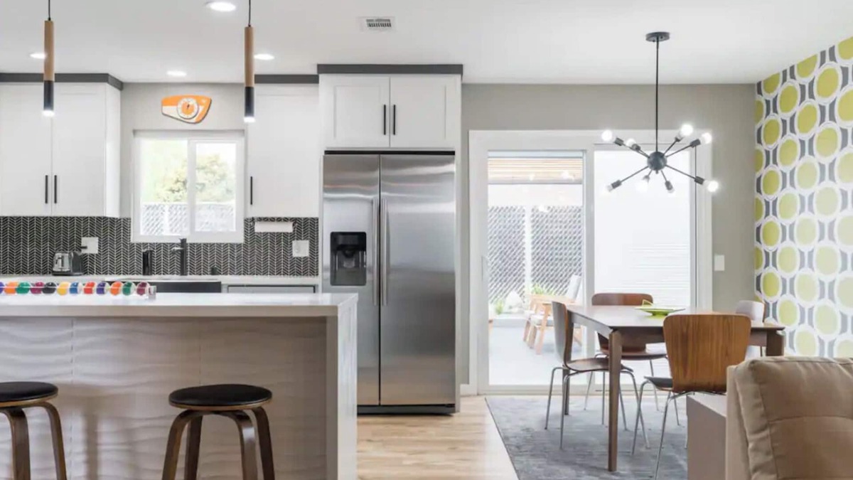 San Luis Rey House | Oceanside 4 bed/2 bath Home nearby Legoland, Disneyland, Safari Zoo and Beaches!