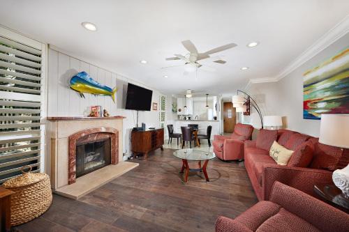 Townsite House | Oceanside Beach Condos