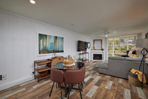 Townsite House | Oceanside Beach Condos