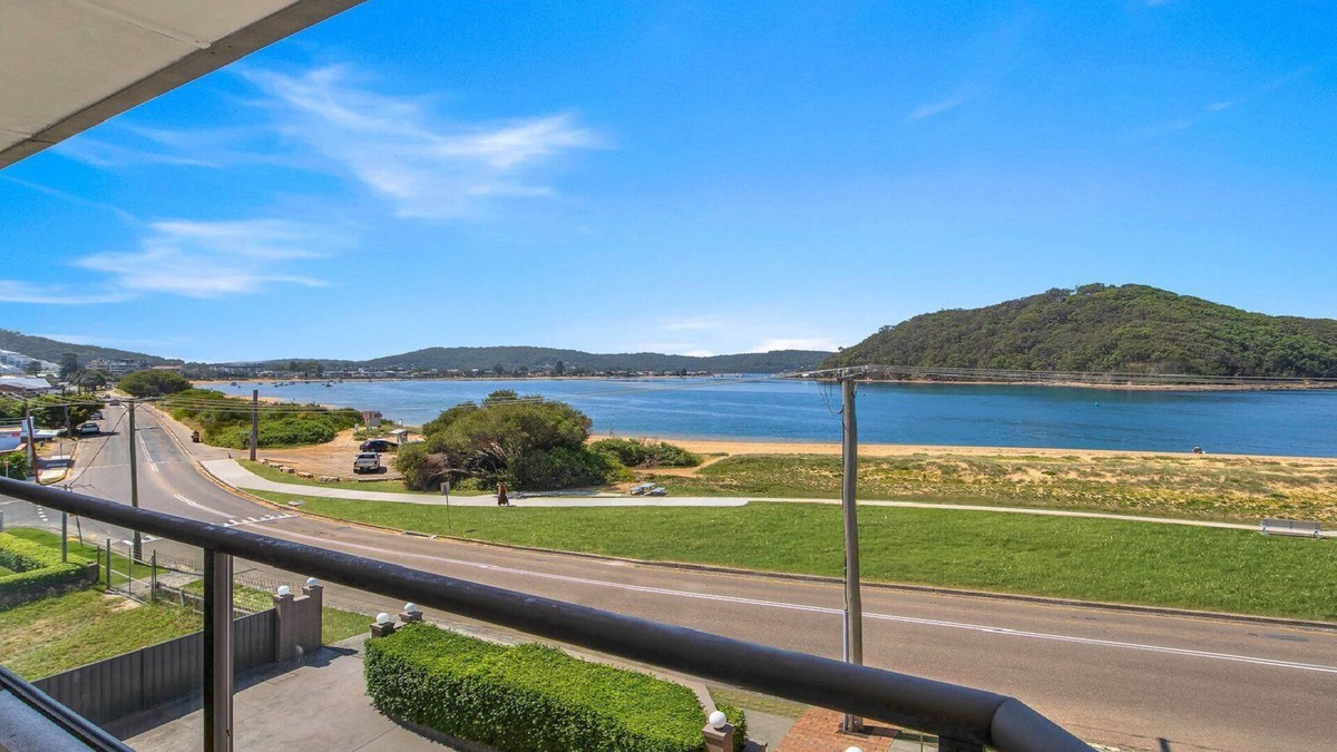 Ettalong Beach Apartment | Oceanside @ Ettalong Beach