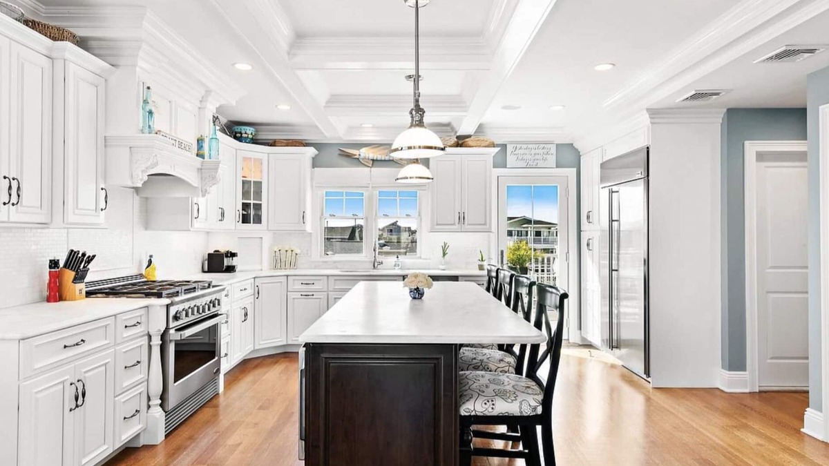 North Beach Haven House | Oceanside fully remodeled home with new furniture. Only 4 houses to the beach!