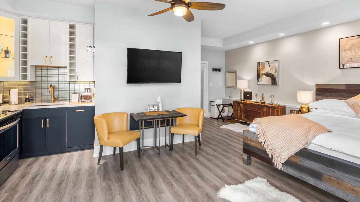 Brentwood Bay Condo | Oceanside Oasis by Iris Properties!