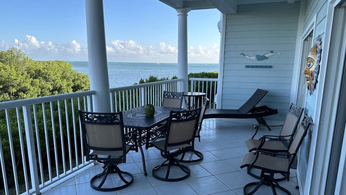 Key West Condo | 'Oceanside Oasis' Direct Ocean Views & 3 BR'S