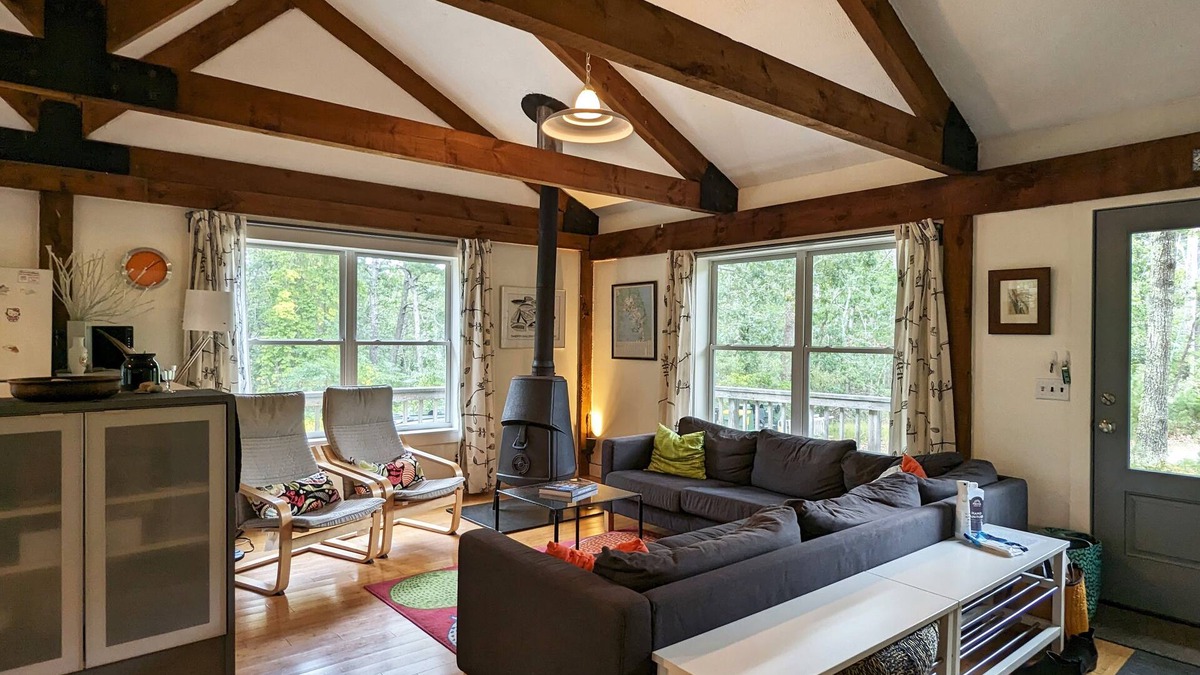 Wellfleet House | Oceanside OSLIL COTTAGE - Walk to Lecount Hollow Beach