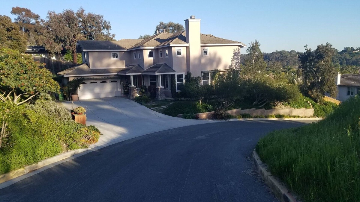 Fire Mountain House | Oceanside Overlook. 4 Bdr/3 Ba Hilltop Home. Walk Or Bike To C' Bad Or O' Side!