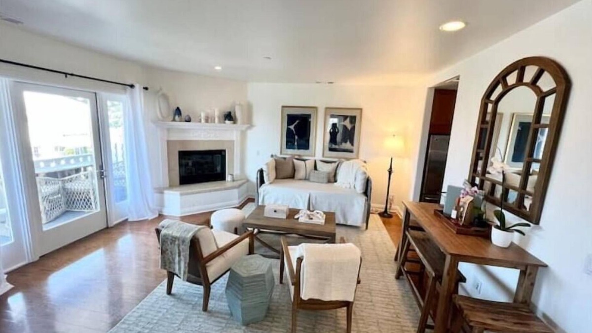 Summerland Condo | Oceanview Luxury Summerland Beach Condo B above Wine Tasting Room- walk to beach