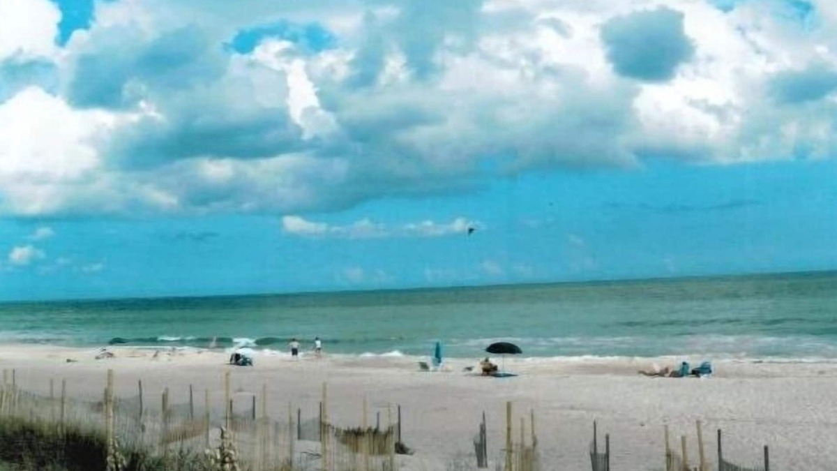 Pine Knoll Shores House | Oceanview Unit in Desirable, Family-Friendly Community.