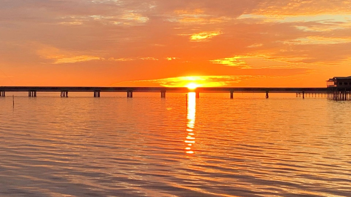 Panacea House | Ochlockonee Bay Waterfront Home 200 ft pier 1st floor over looking the bay