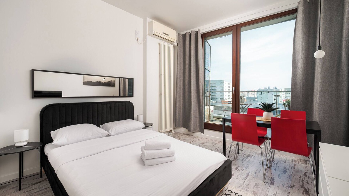 Rakowiec Apartment | Ochota City View Stylish Studio
