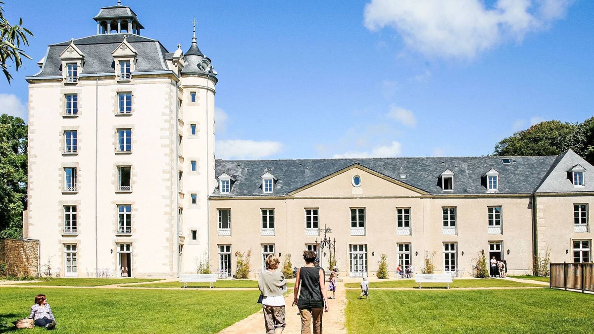 Erdeven Apartment | Odalys Référence Le Château de Kéravéon by Interhome