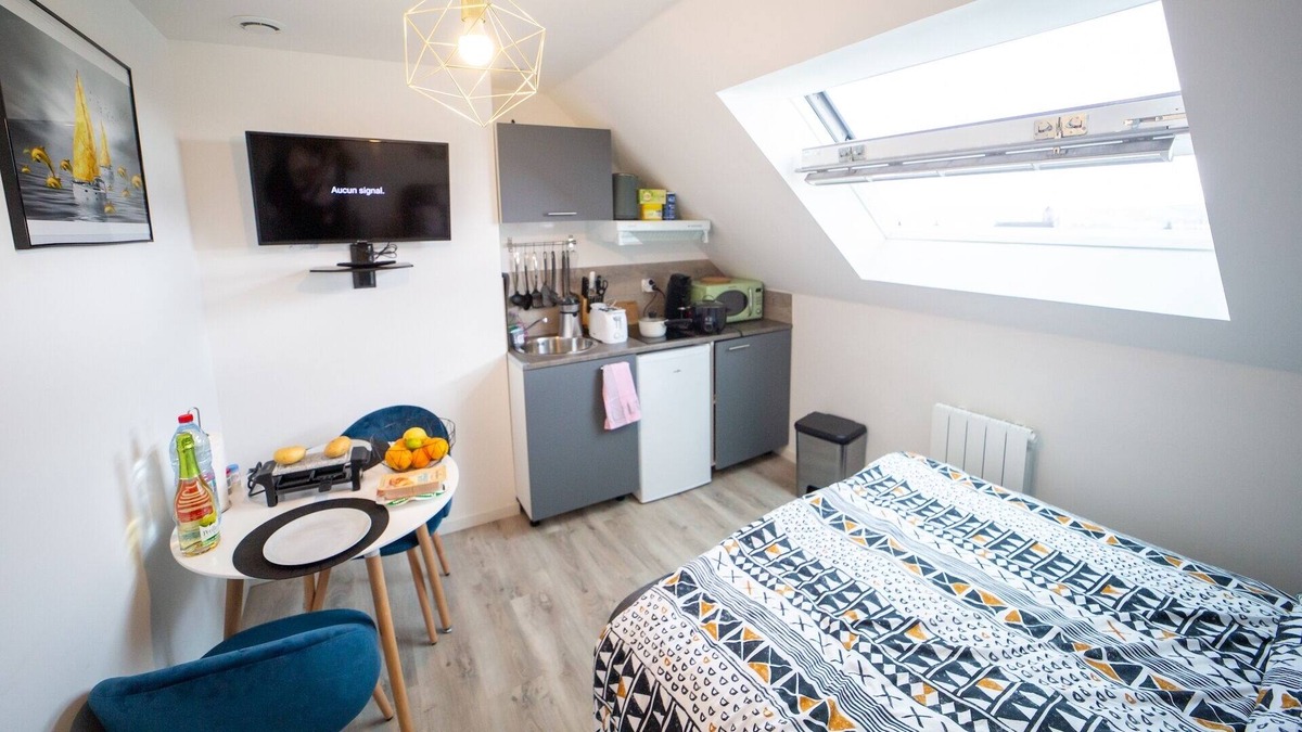Brequerecque Apartment | 🔆Odelys Confort🔆2nd floor -Old town residence