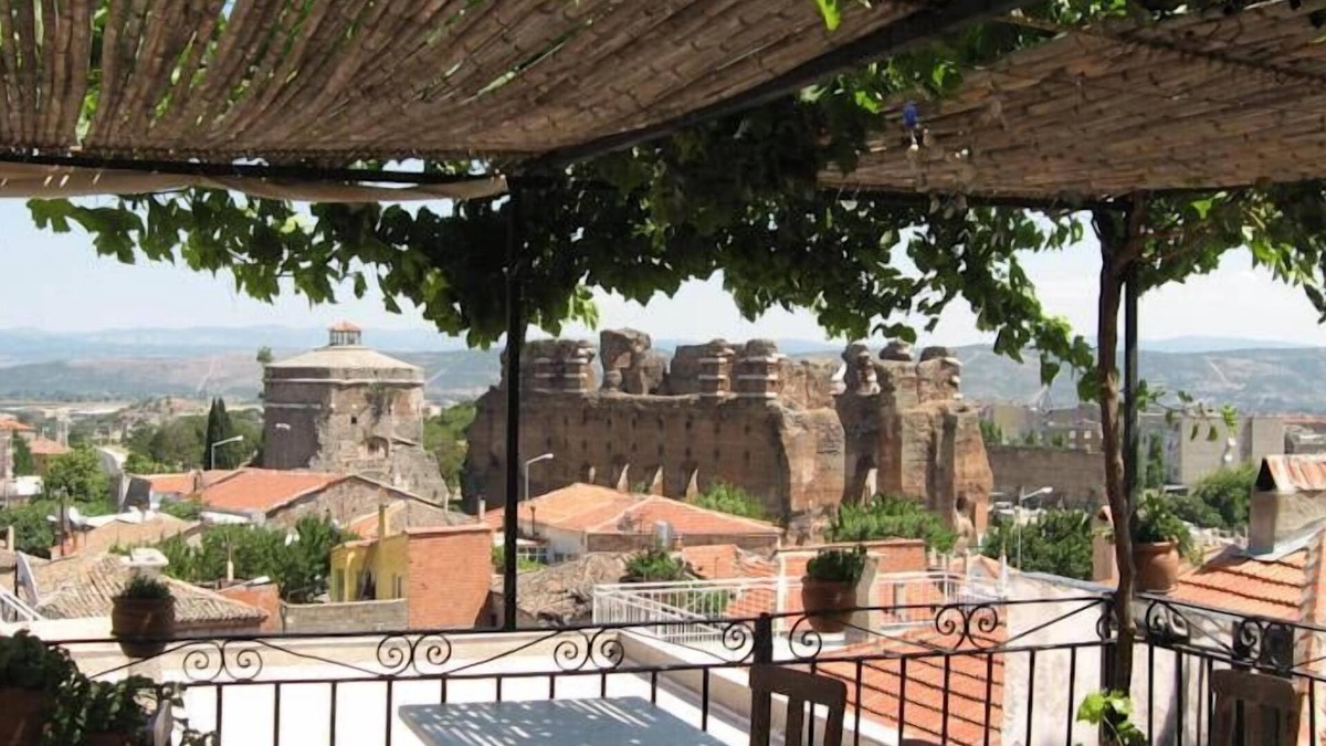 Bergama Hotel | Odyssey Guest House