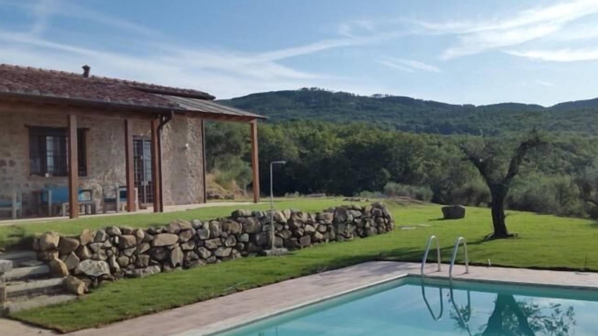 Tuoro sul Trasimeno Apartment | Of Colle in Colle- County house- S.Costantino