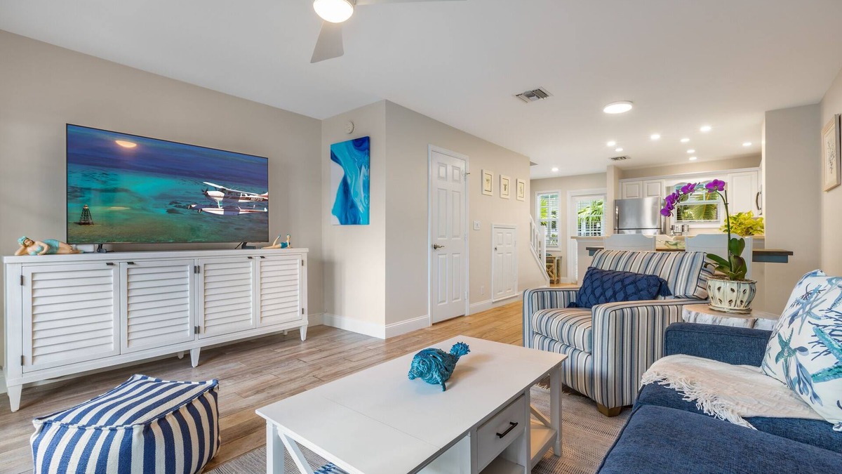 Bahama Village House | OFF COURSE ~ Adorable 2 BR, 2.5 Ba Townhome in Truman Annex w/Shared Pool!