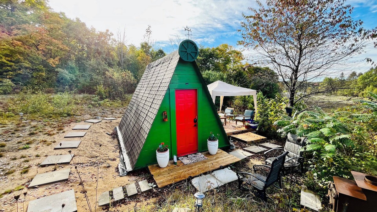 Seguin Cabin | Off-Grid A-Frame Hideaway