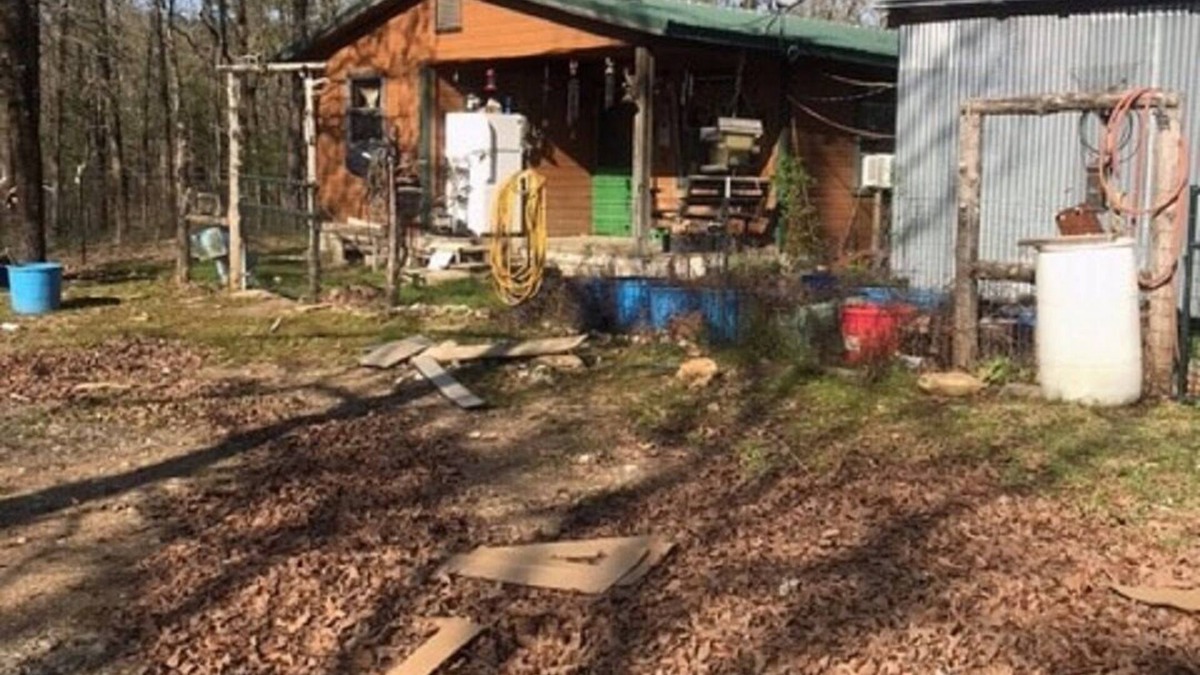 Bethel House | Off grid big foot base camp
