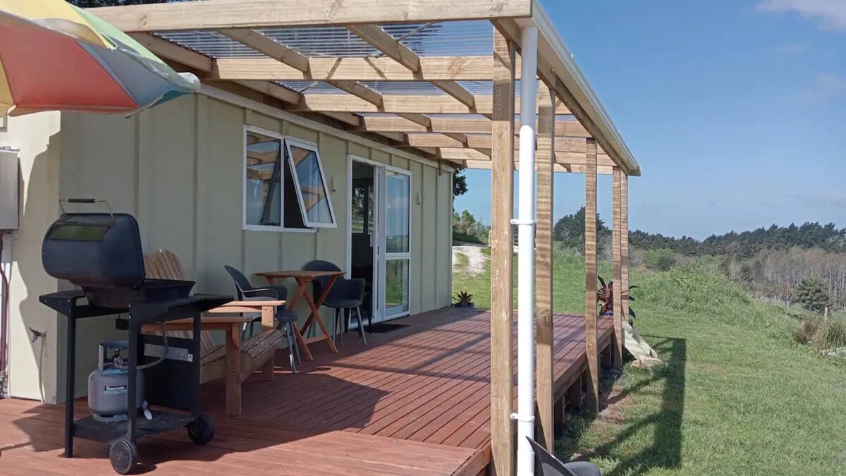 Mangawhai Cabin | Off Grid Big Sky Views