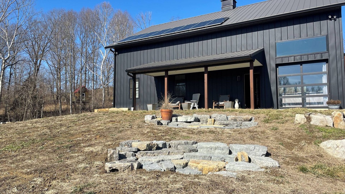 Cynthiana House | Off-Grid Experience in Bainbridge Ohio. Close to lakes and trails.