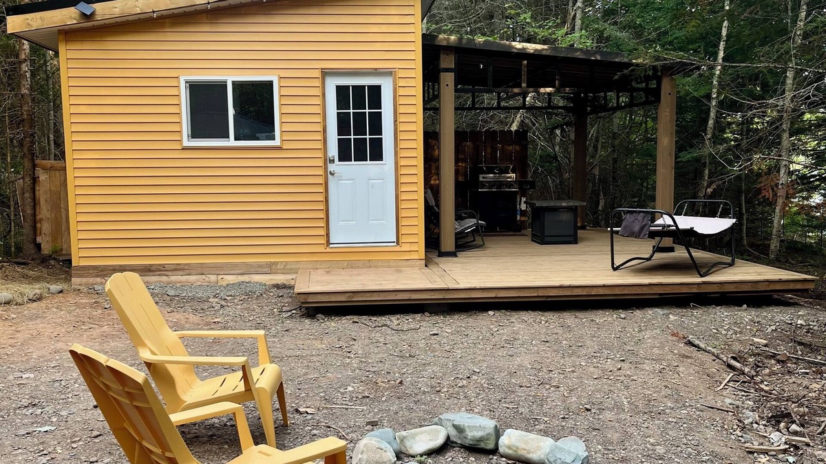 Halifax County Cabin | Off-Grid Lake Front Cabin w/Power & Wi-fi