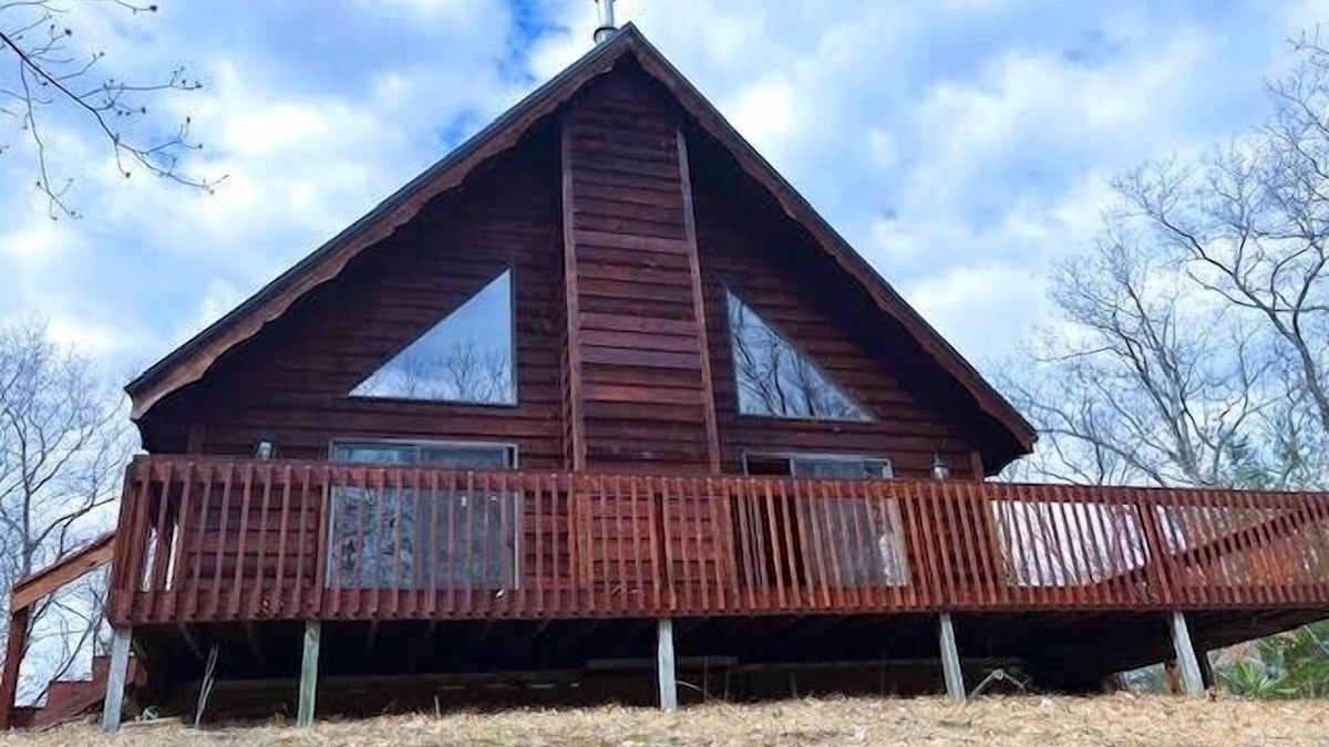 Manistee Cabin | Off Grid, Solar Powered Cabin on 33 Acres near Big and Little Manistee River!