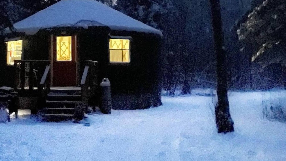 St. Louis County Cabin | Off grid yurt in birding area, access to state rec trail and Whiteface river