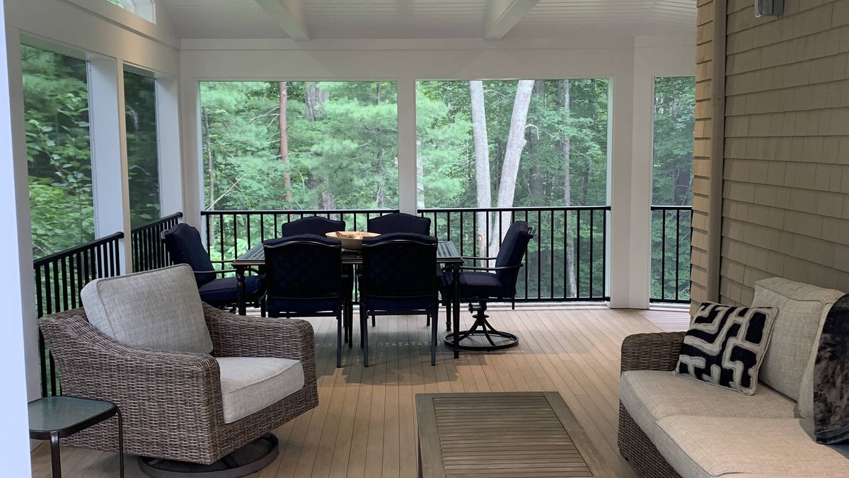 Ogunquit House | Off Shore Road-Walk to the beach and Perkins Cove-Walk to shops and restaurants