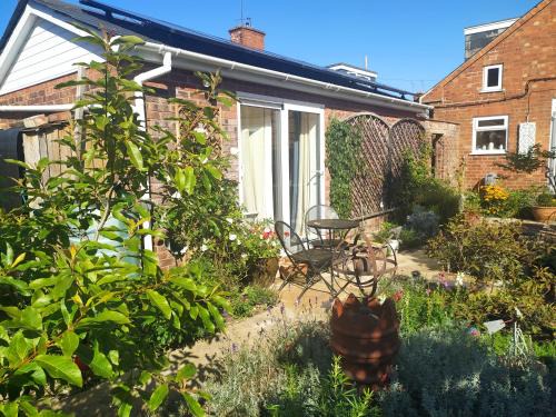 Leamington Spa Apartment | Offa Hideaway