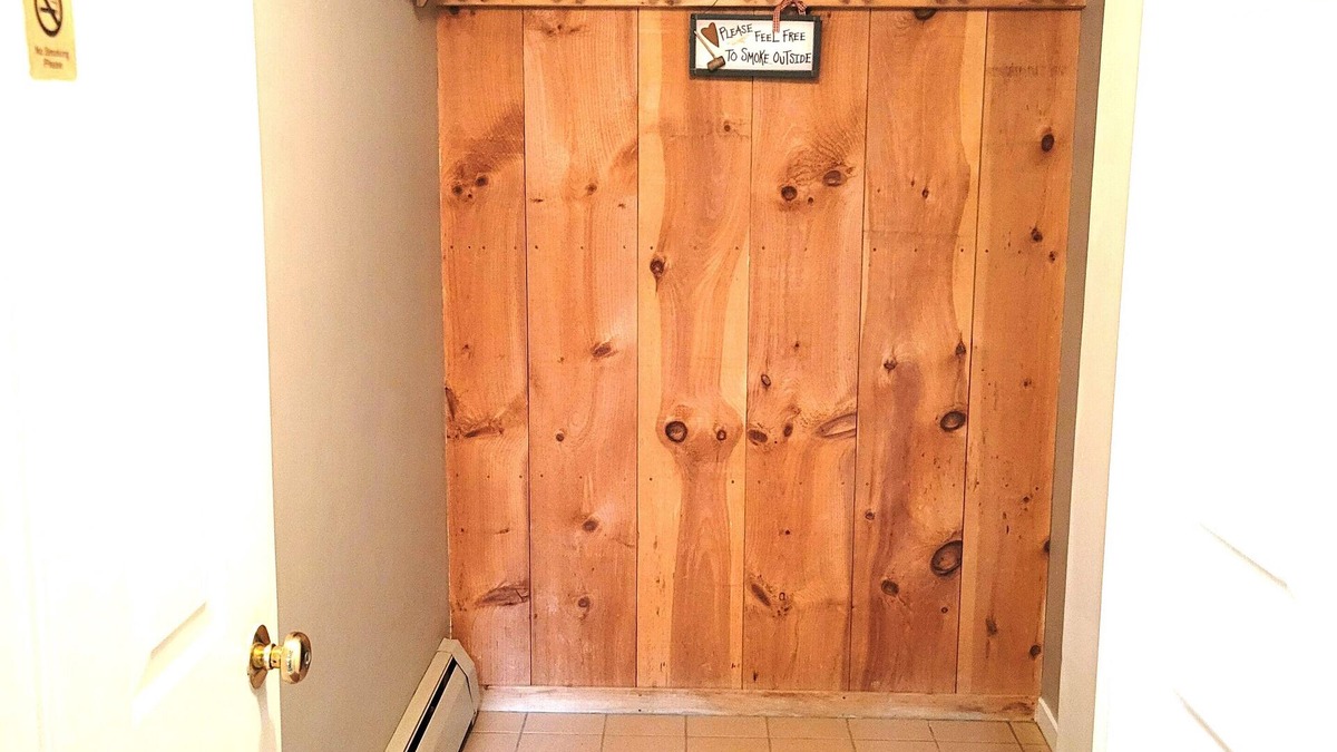 Bartlett Cottage | Official Seasons RMC Condo 18D - 2 bedrooms - sleeps 4 - No Fees